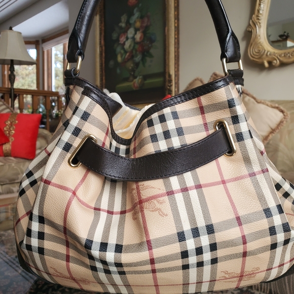 SOLD Burberry bag - Picture 3 of 8